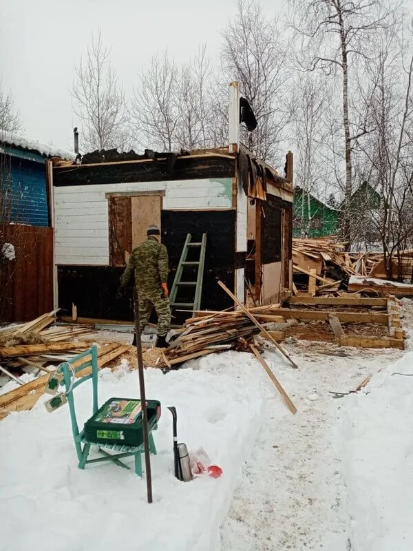 Частный участок после разборки дома