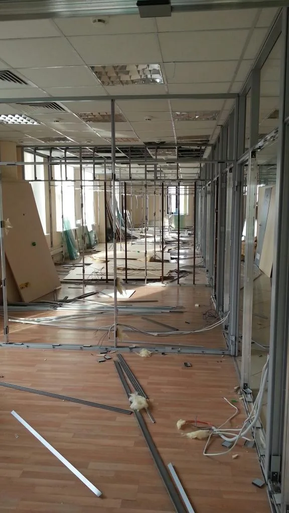 Офис после разборки перегородок и отделки