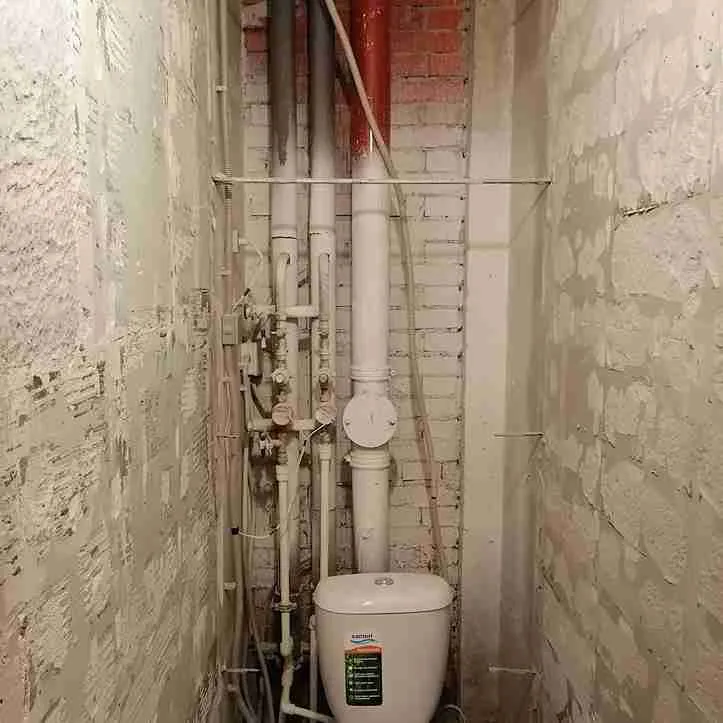 Помещение после демонтажа плитки